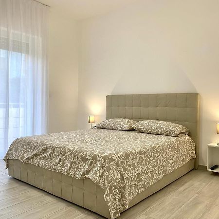 Casa Brina By Home080 - Puglia Mia Apartments Monopoli Eksteriør billede