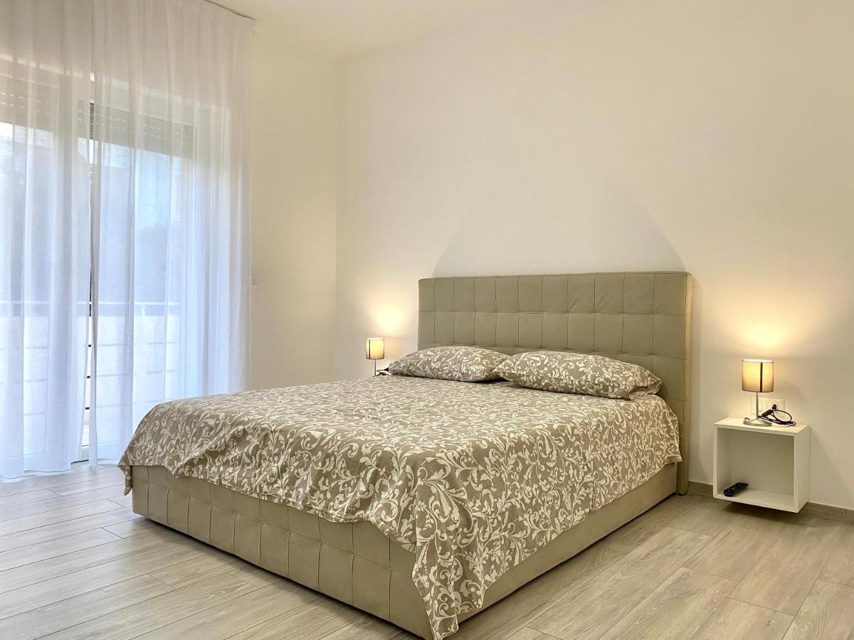 Casa Brina By Home080 - Puglia Mia Apartments Monopoli Eksteriør billede